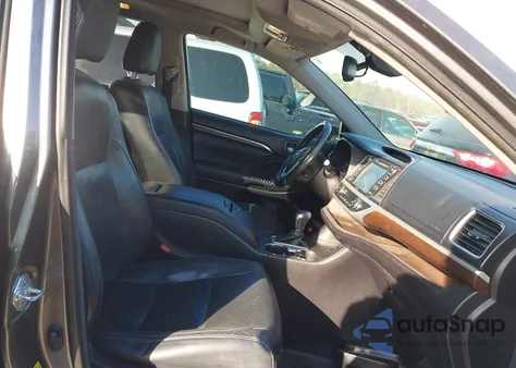 2015 Toyota Highlander Limited Platinum V6 from USA, damaged, VIN 5TDYKRFH7FS083429